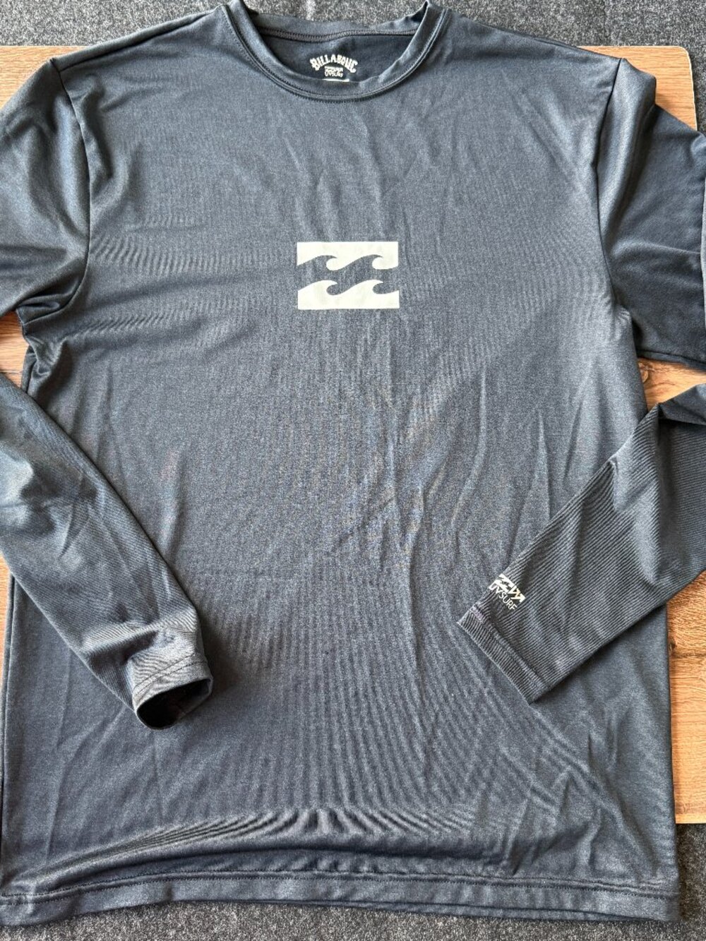 Billabong Men’s Black UPF 50+ Rash Guard Small